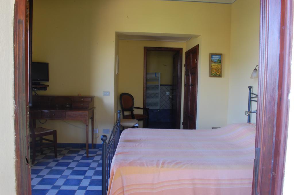 Bed and Breakfast Il Pino à Vetulonia Chambre photo