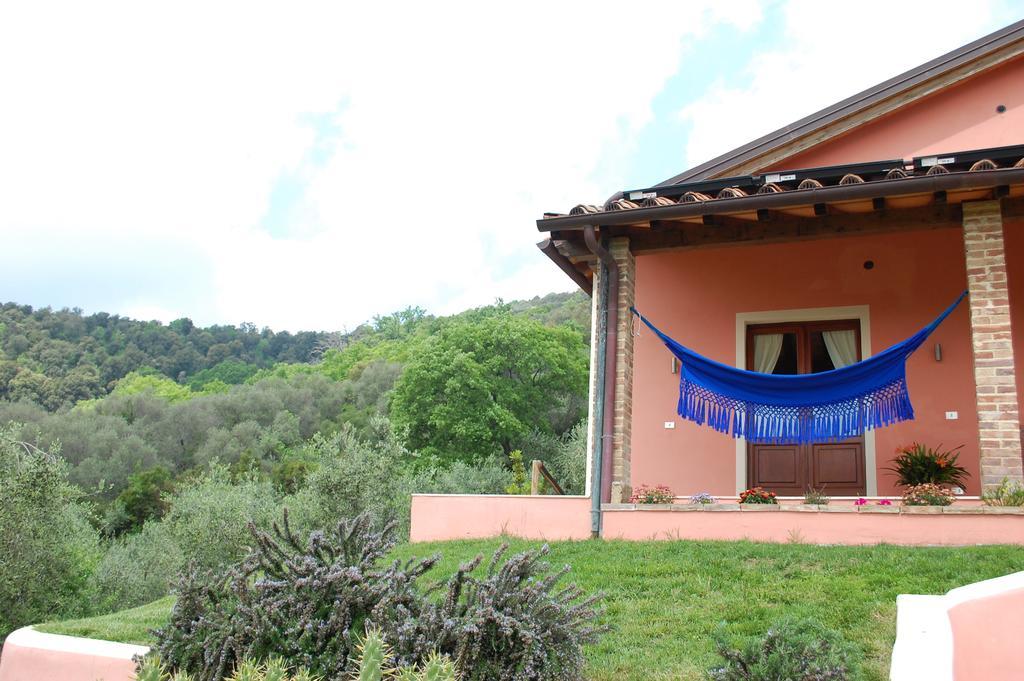 Bed and Breakfast Il Pino à Vetulonia Extérieur photo